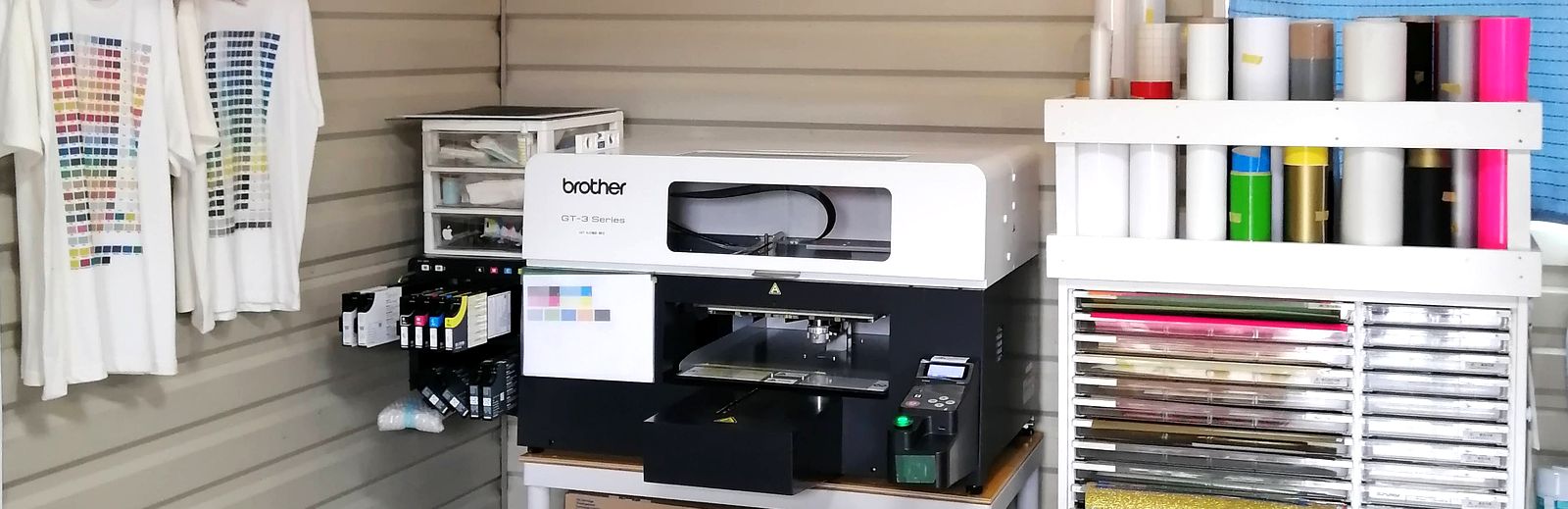自社工房のDTGプリンターとカッティングシート